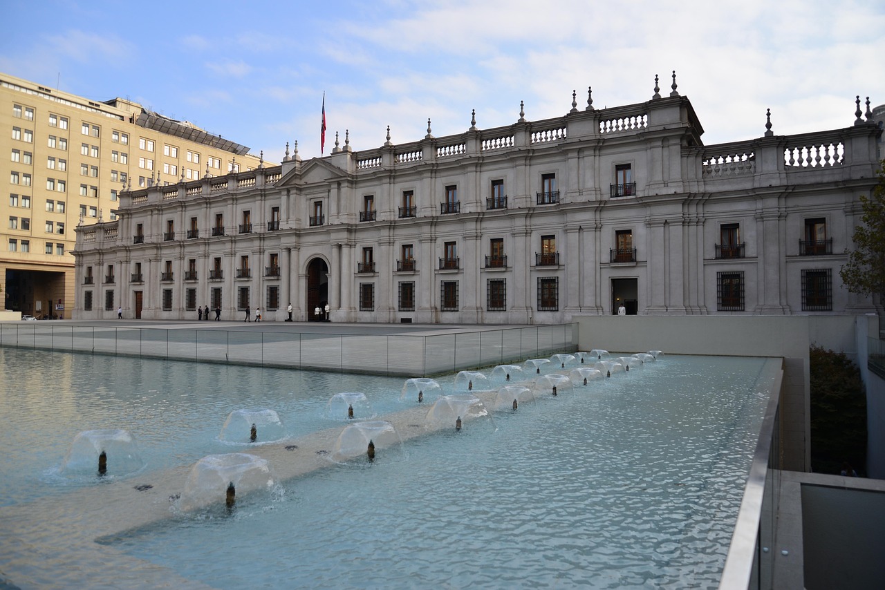 the coin, government of chile, santiago